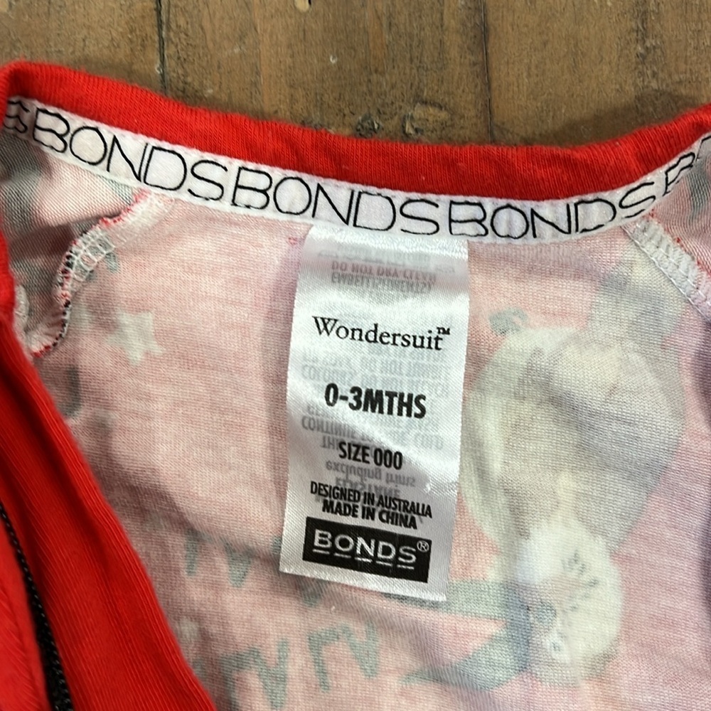 Bonds wondersuit fa la la holiday pajamas - Picture 5 of 7